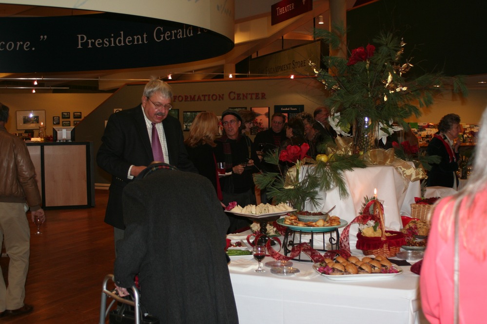 The Friends of Valley Forge hosted a reception in the Welcome Center on December 15, 2007.