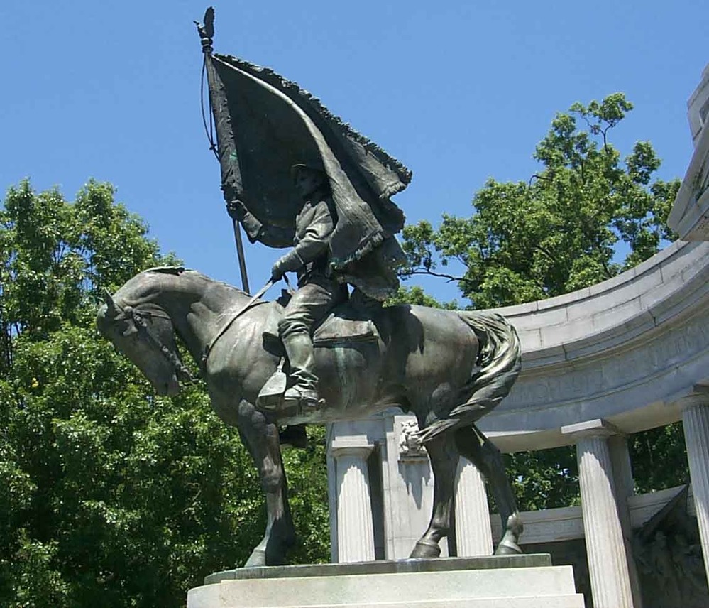 Iowa Memorial Soldier Before Preservation