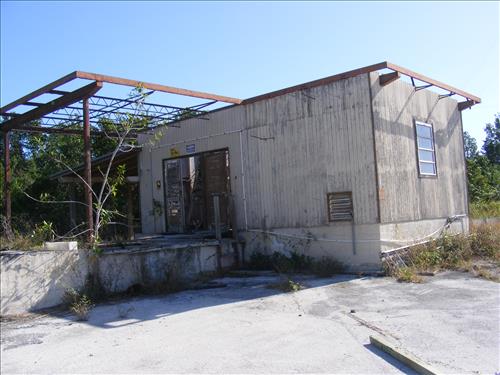 Abandoned buildings at Flamingo to be Demolished