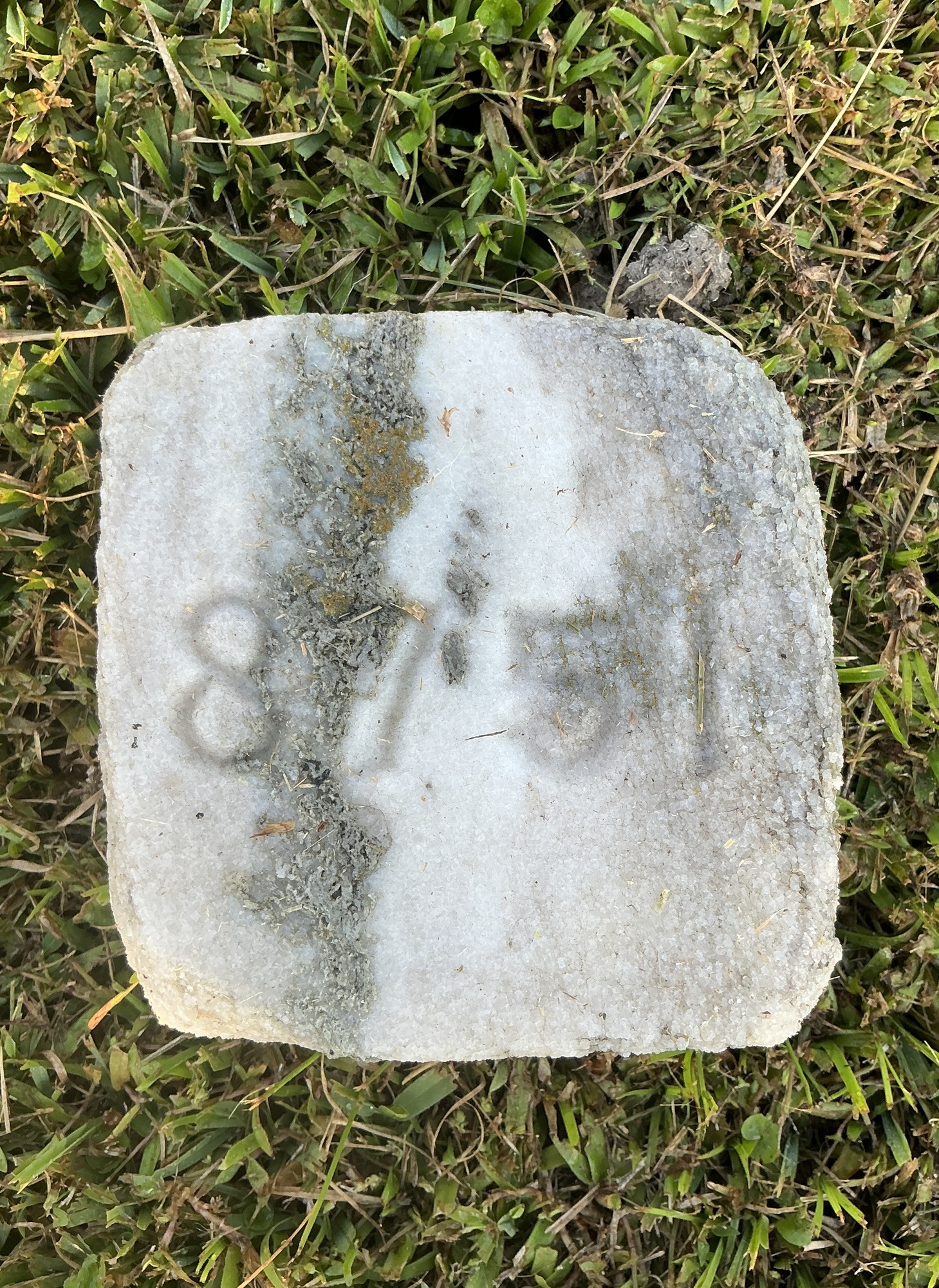 Top of flat marble marker