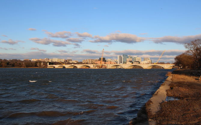 Crane and construction equipment next to Arlington Memorial Bridge 