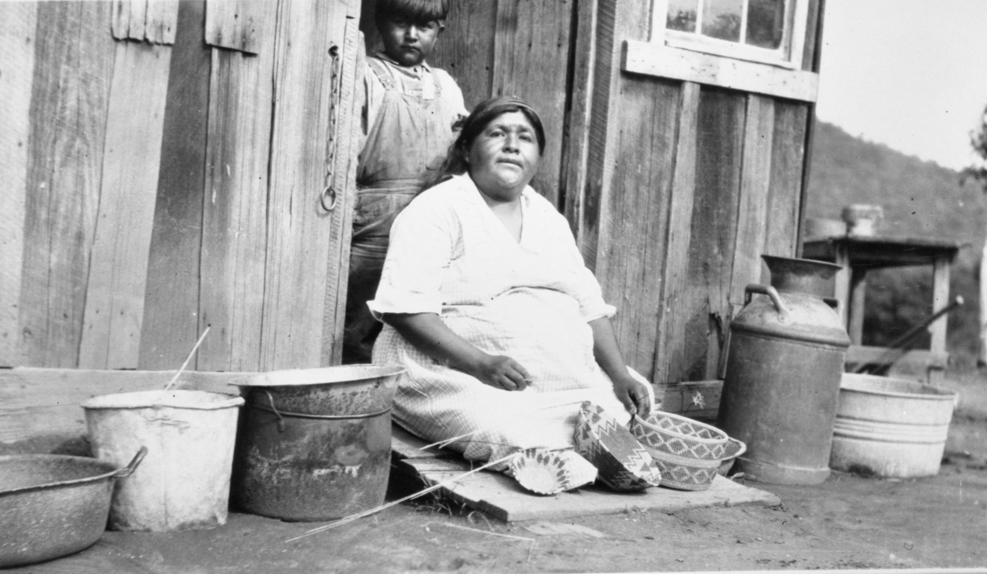 Copy Neg: April 2001, L. Radanovich. Minnie Wilcox & son. Copied from the Frank Latta photo collection in the Yosemite Museum. (Box 5, Minnie Wilcox file).