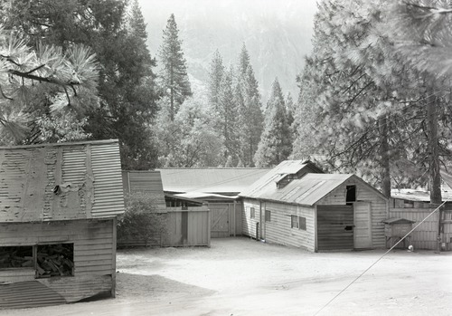 Front and rear of Y. P. C. Co. buildings Yosemite Lodge, Store, Warehouses. See Seps. in RL 979.447 Y-16C #31