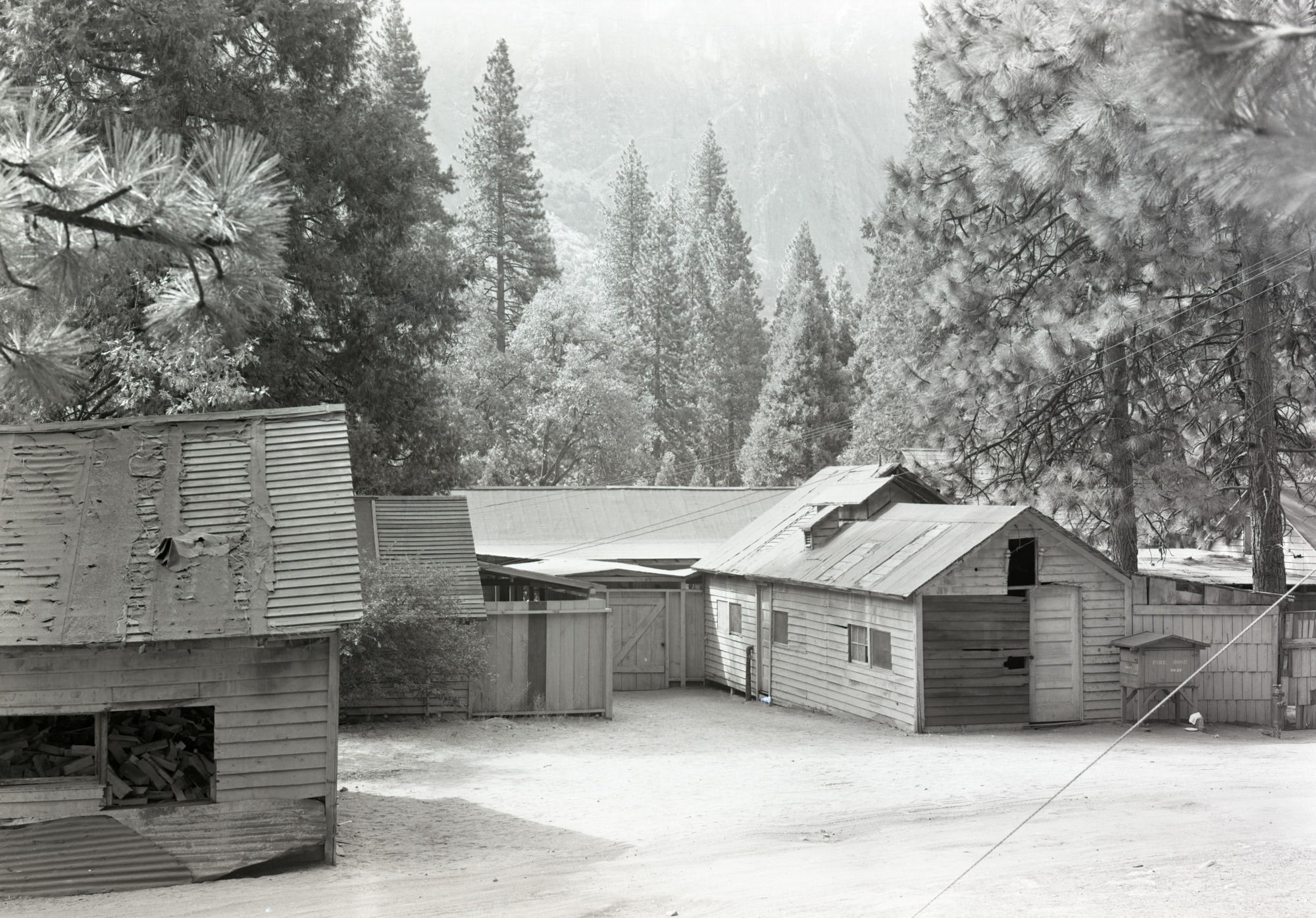 Front and rear of Y. P. C. Co. buildings Yosemite Lodge, Store, Warehouses. See Seps. in RL 979.447 Y-16C #31