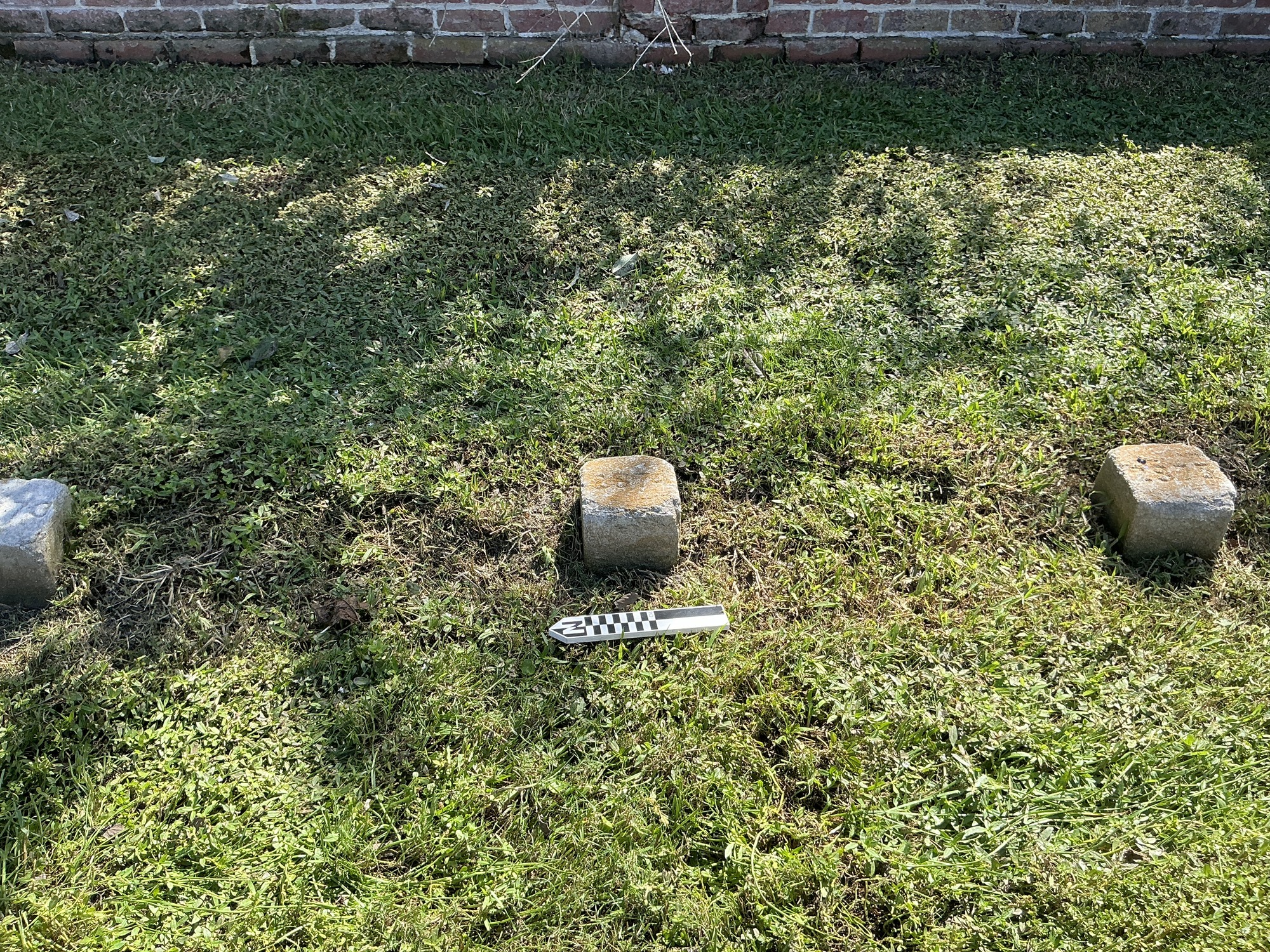 Extra image of flat marble marker