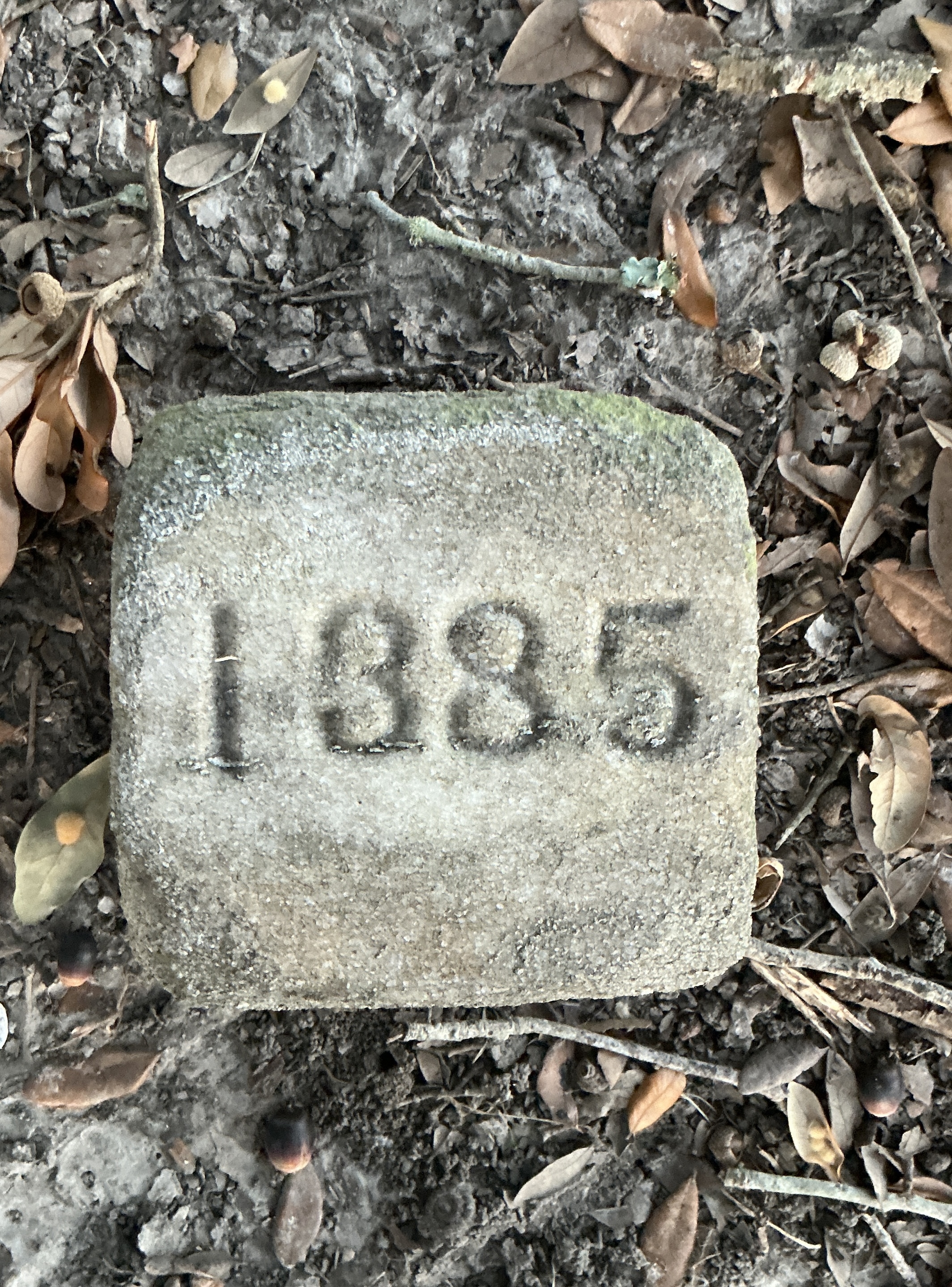 Top of flat marble marker