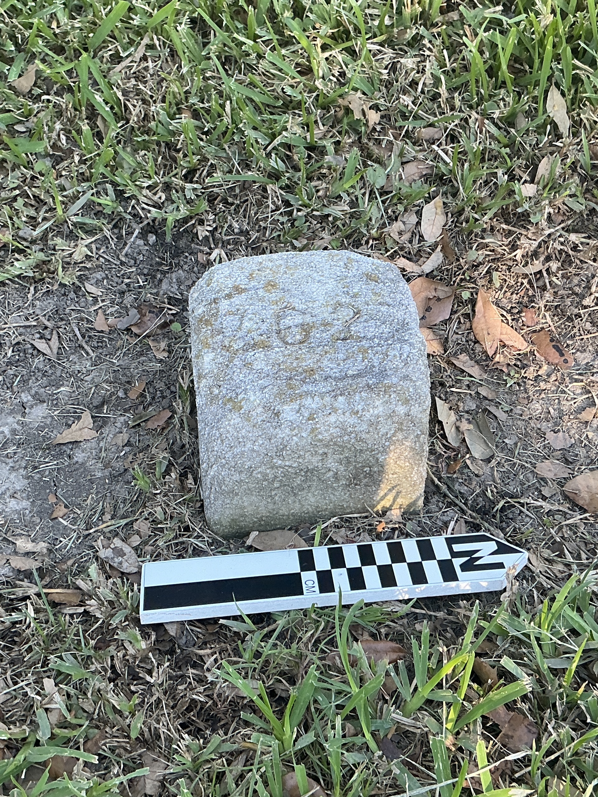 Extra image of flat marble marker