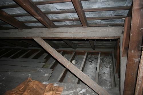 Stoll-Gunn-Dunn House Principal Purlin System prior to demolition in February 2013