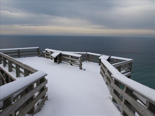 SLBE Pierce Stocking Scenic Drive - Lake Michigan Overlook Winter