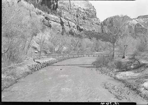 Suspension footbridge at Zion Lodge to emerald pools trail.