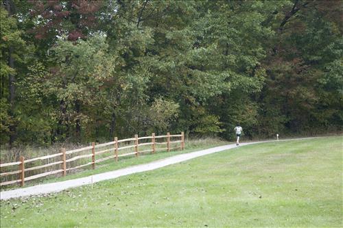 Fall Fun Run runners