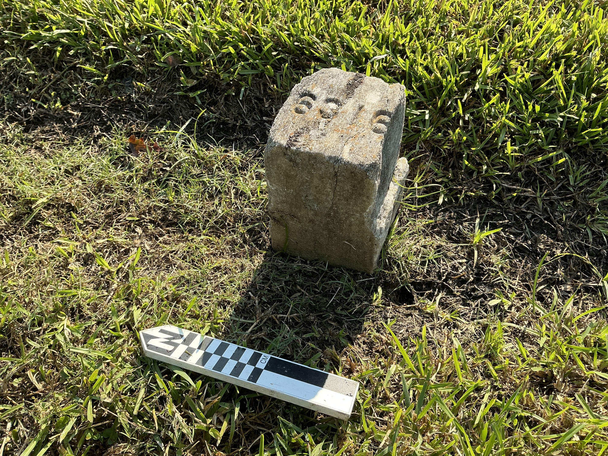 Extra image of flat marble marker