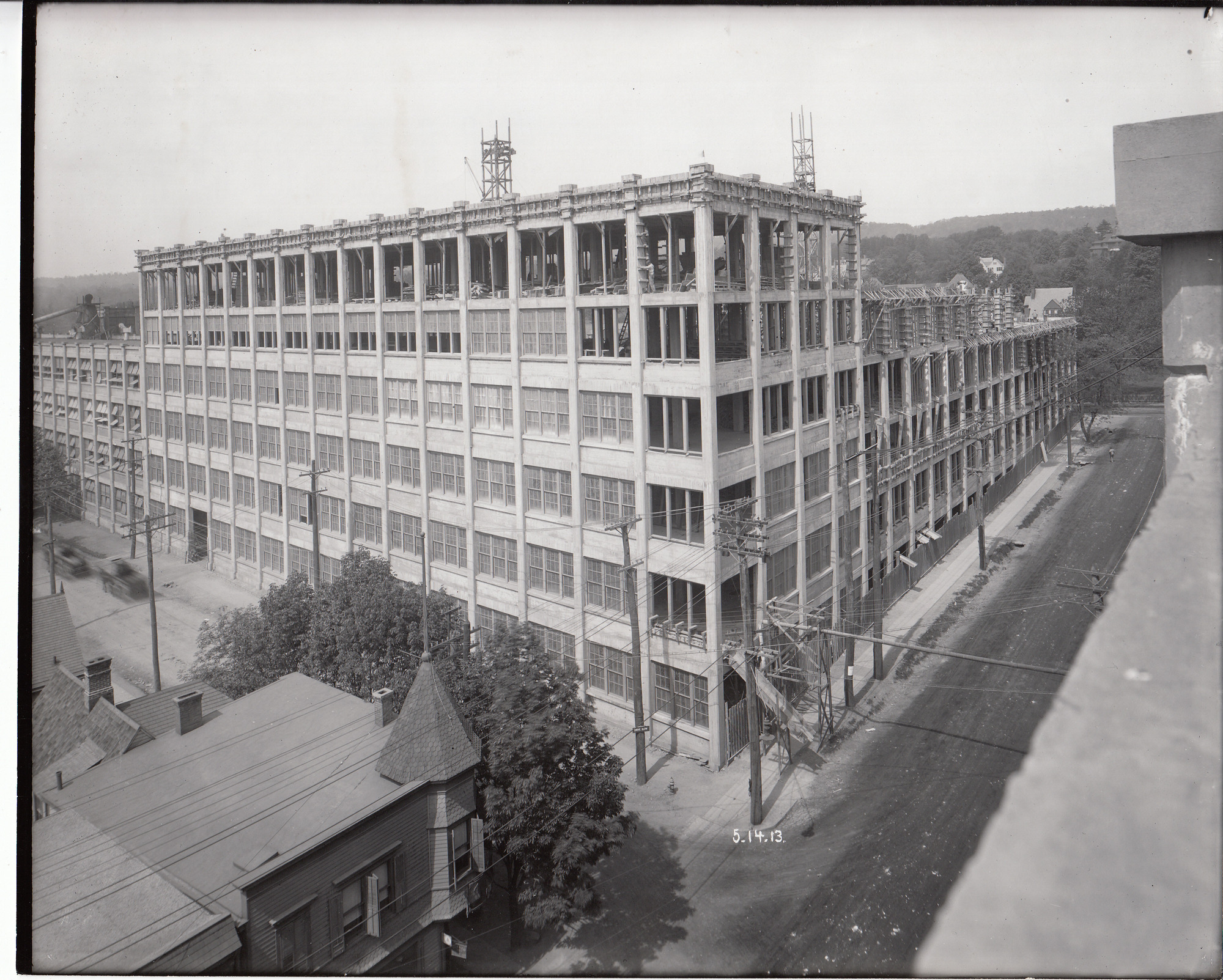 Storage Battery Building under construction, viewed from corner of Ashland Avenue, at left, and Lakeside Avenue.