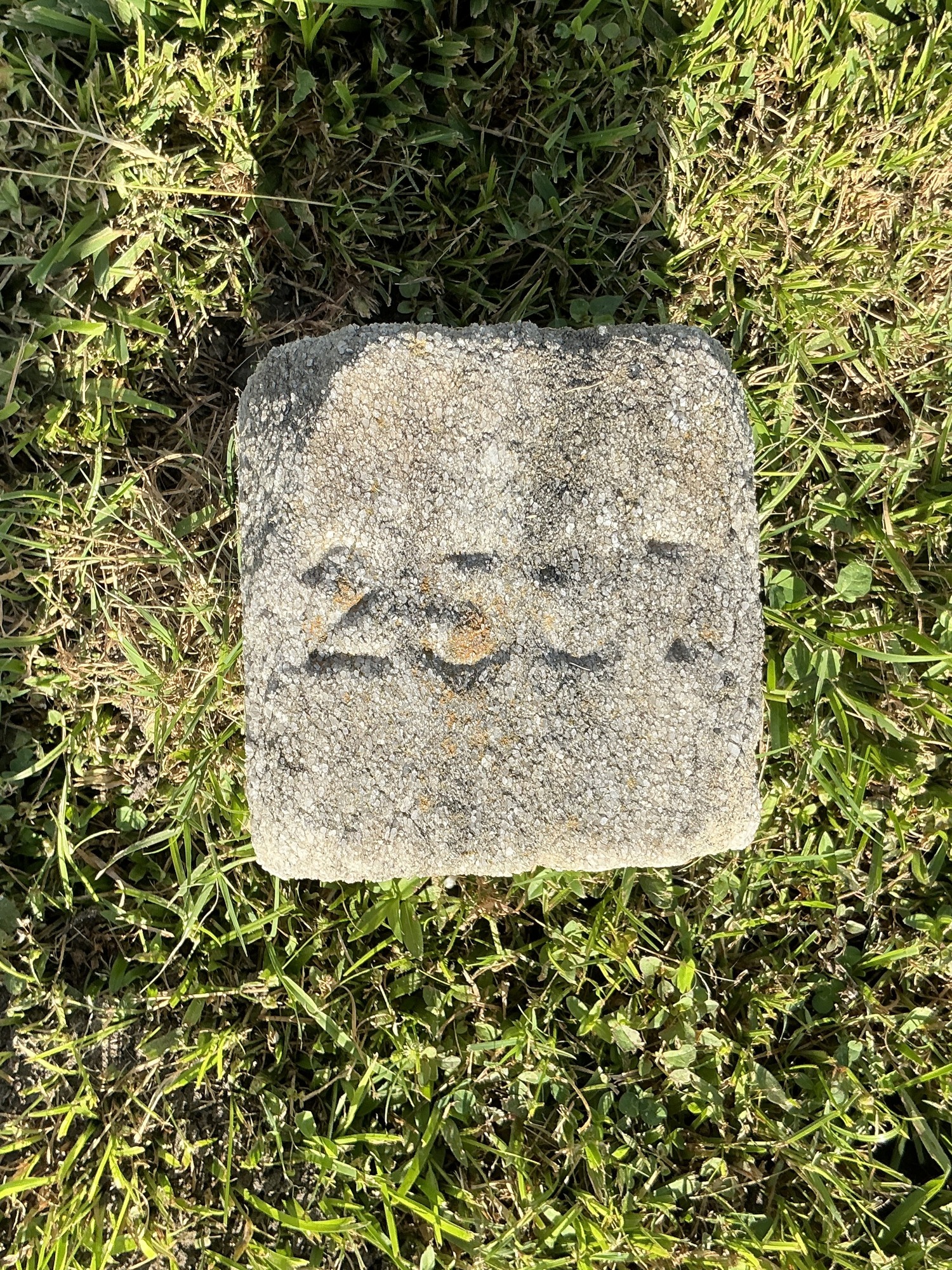 Top of flat marble marker