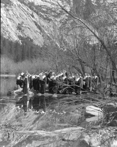 Chorus at First Mirror Lake Easter Service