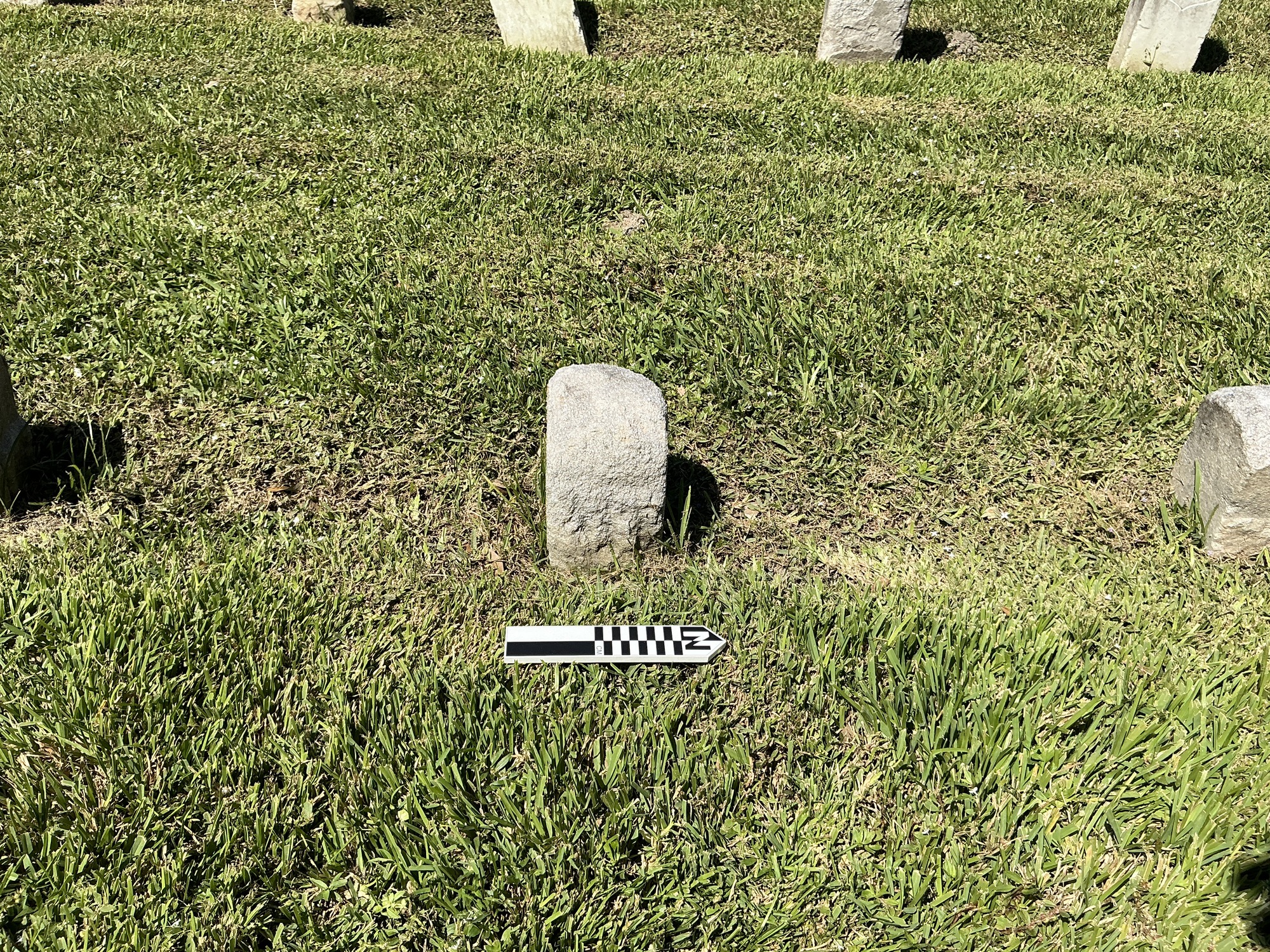 Extra image of flat marble marker