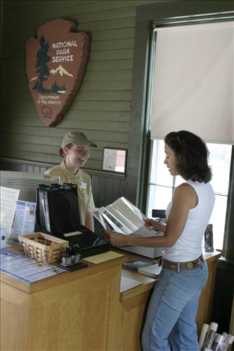 SCA With Visitors Inside Peninsula Depot