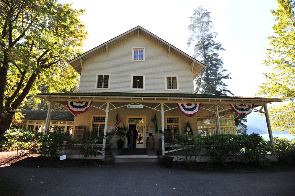 Lake Crescent Lodge