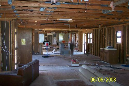 BADL - #135 Seasonal Apartment Building