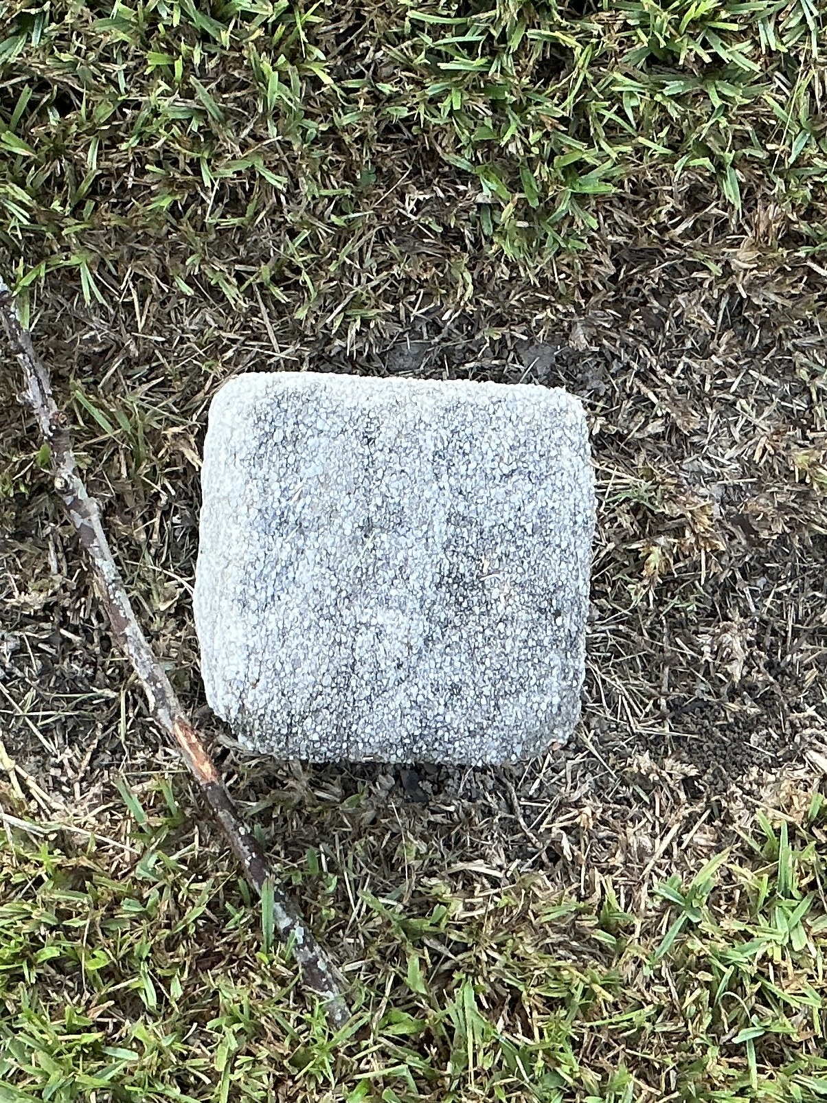 Flat, 6" by 6" marker