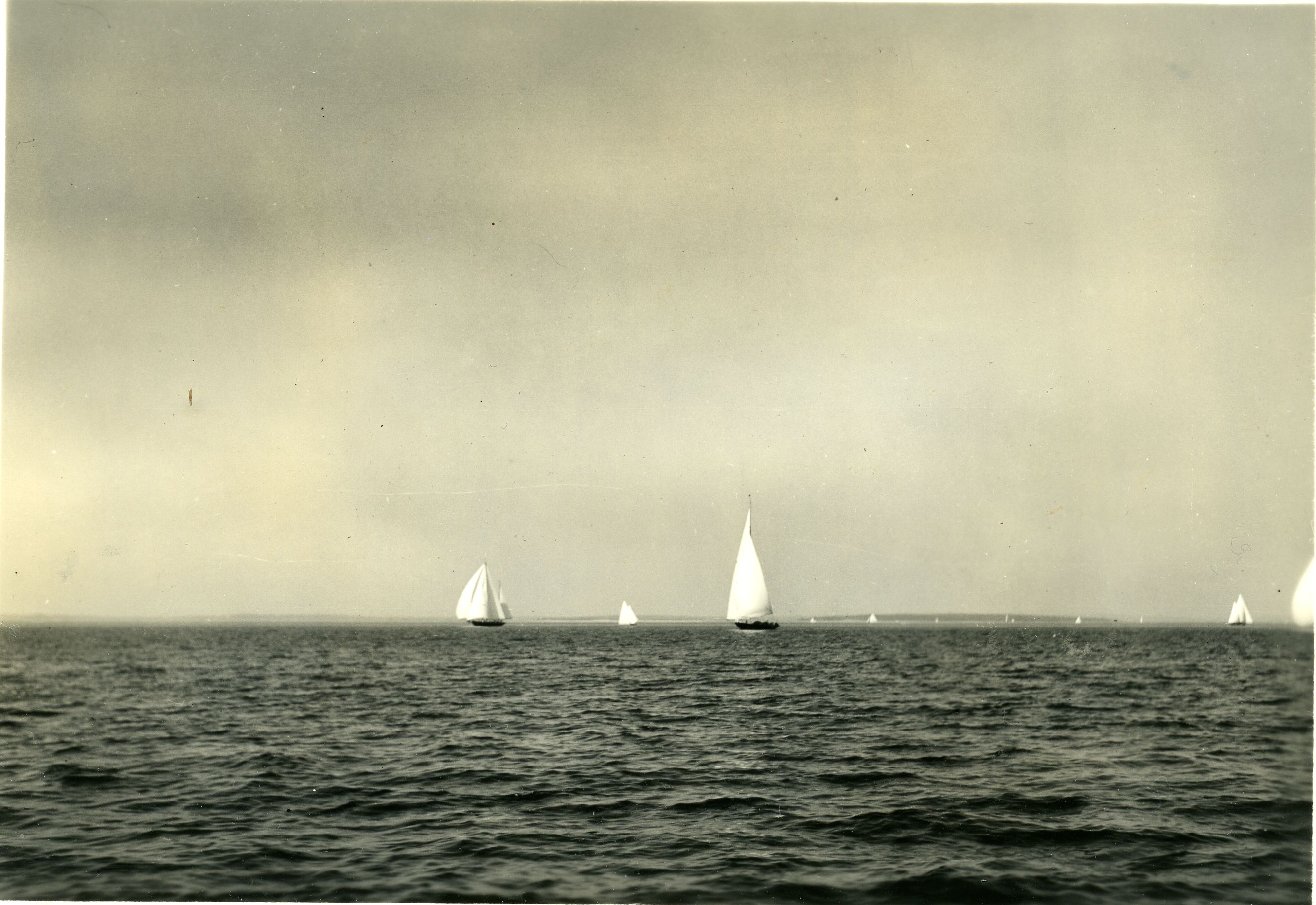 BLUE HILL REGATTA - BOATS RETURNING