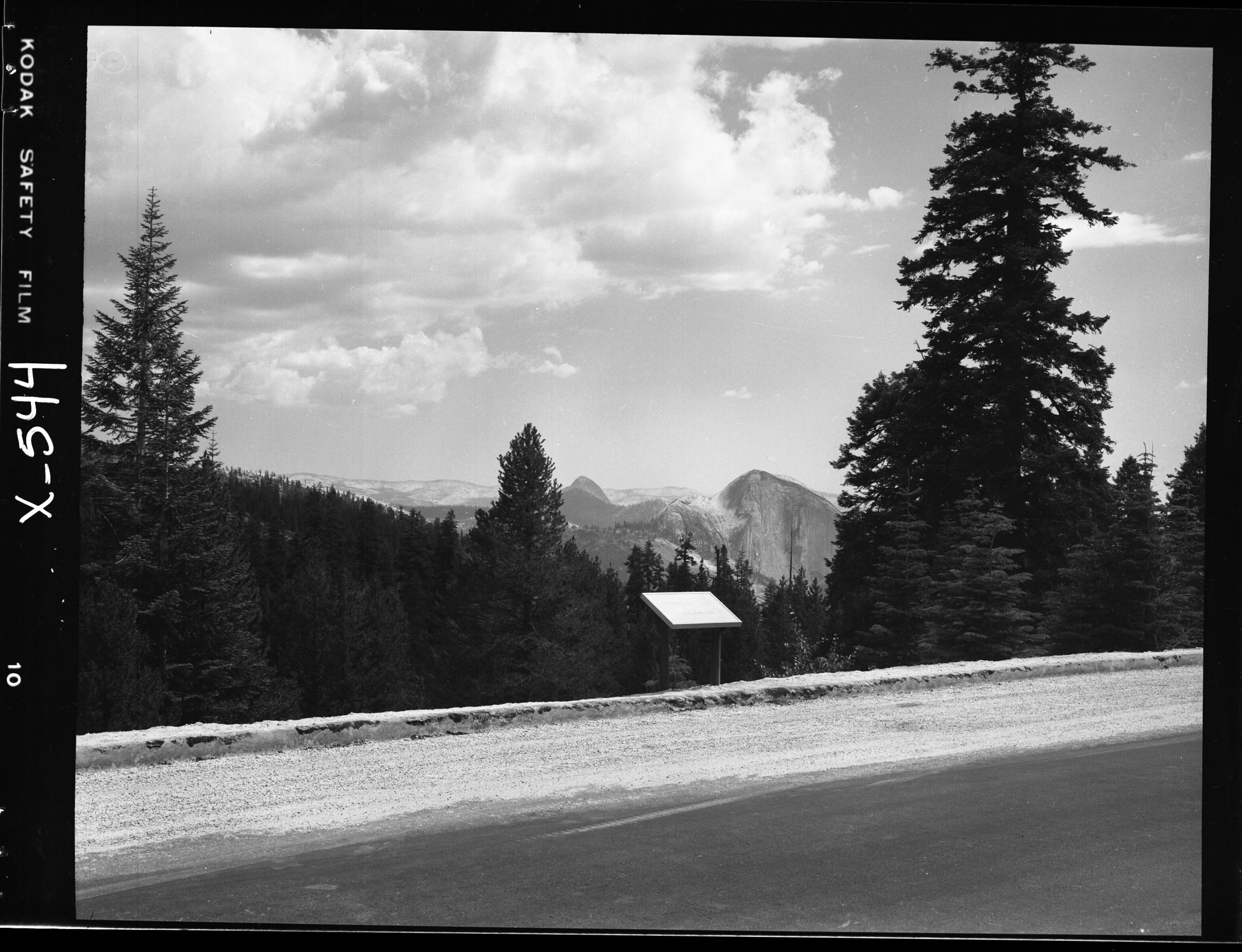 Interpretative signs along Tioga Road
