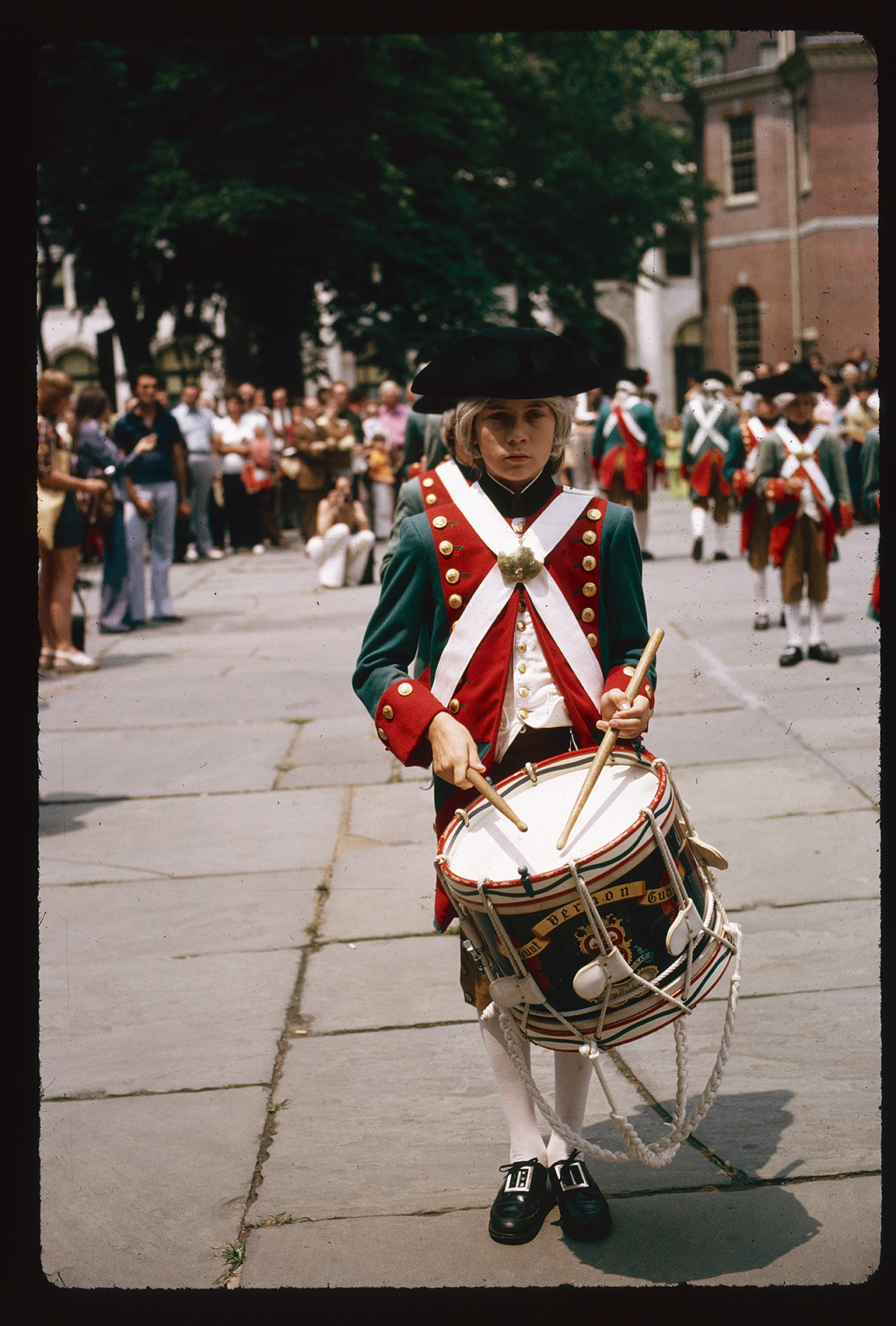 Independence Square. Looking northwest, behind Independence Hall. Freedom Week. Fife and drum corp.