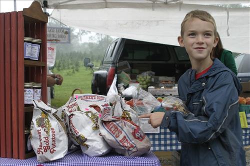 Countryside Farmers' Market vendors 3