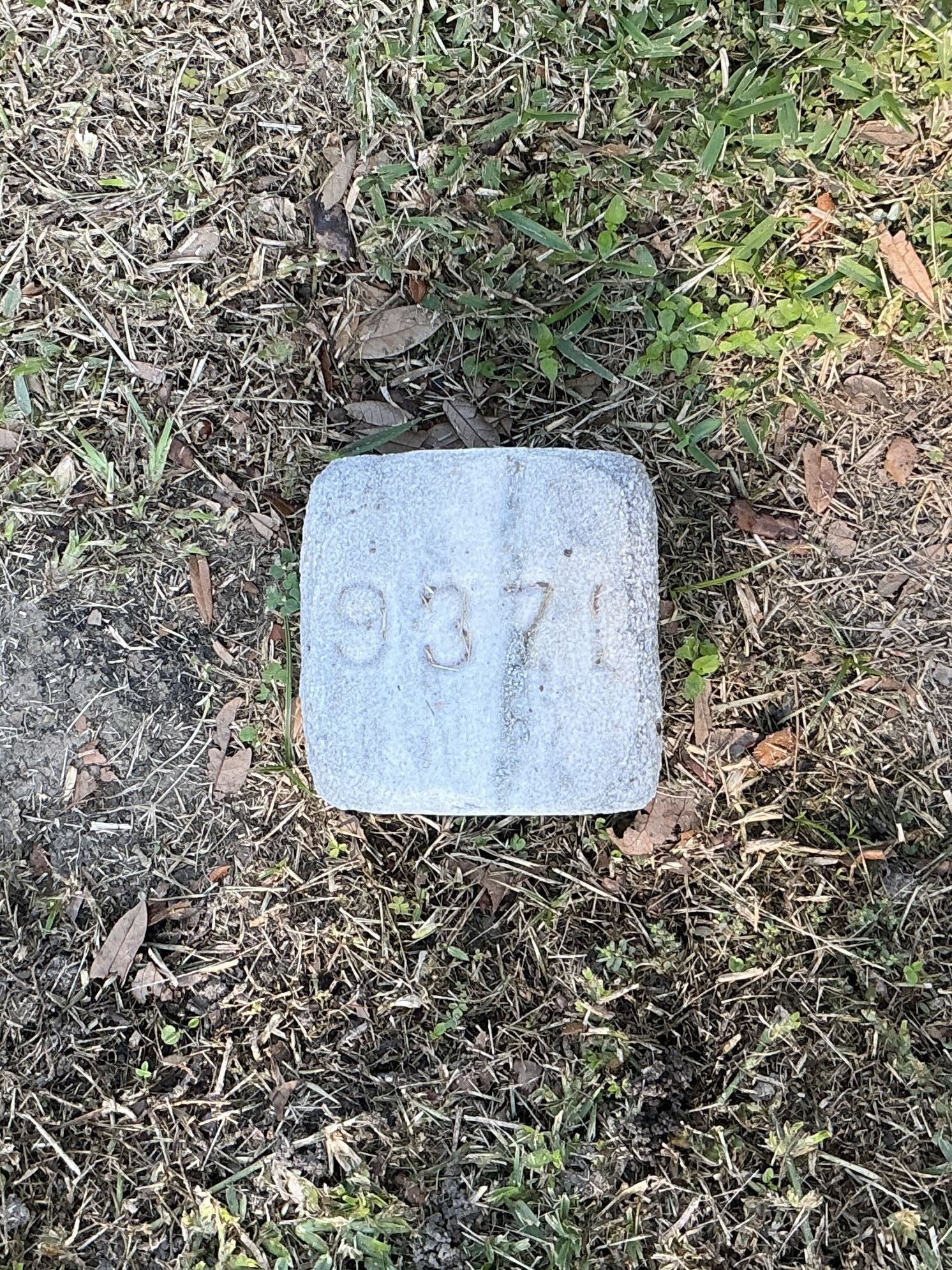 Top of flat marble marker