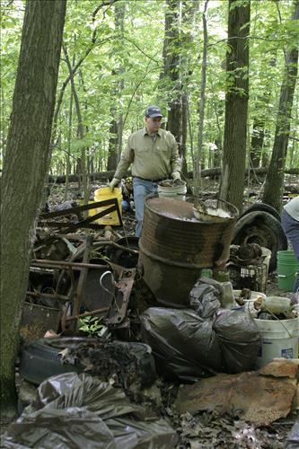 RiverDay trash clean up CVTC volunteers