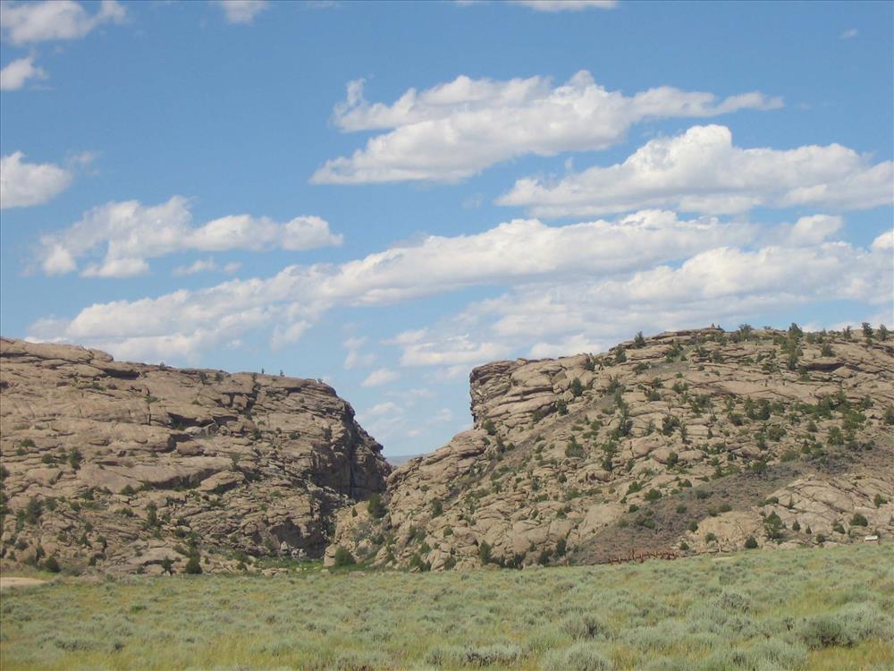 B-5. Devil's Gate (west of Independence Rock) on the California, Mormon Pioneer, and Oregon National Historic Trails (2007).  