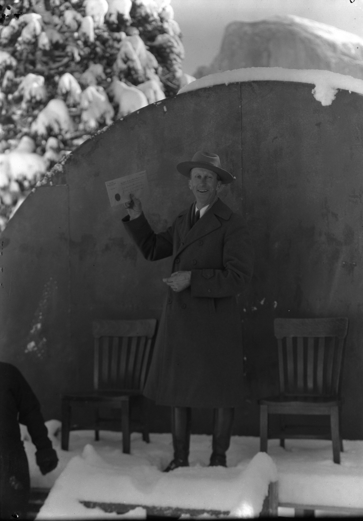 Col. Thomson reading proclamation officially opening the 1933/1934 Winter Sport season.