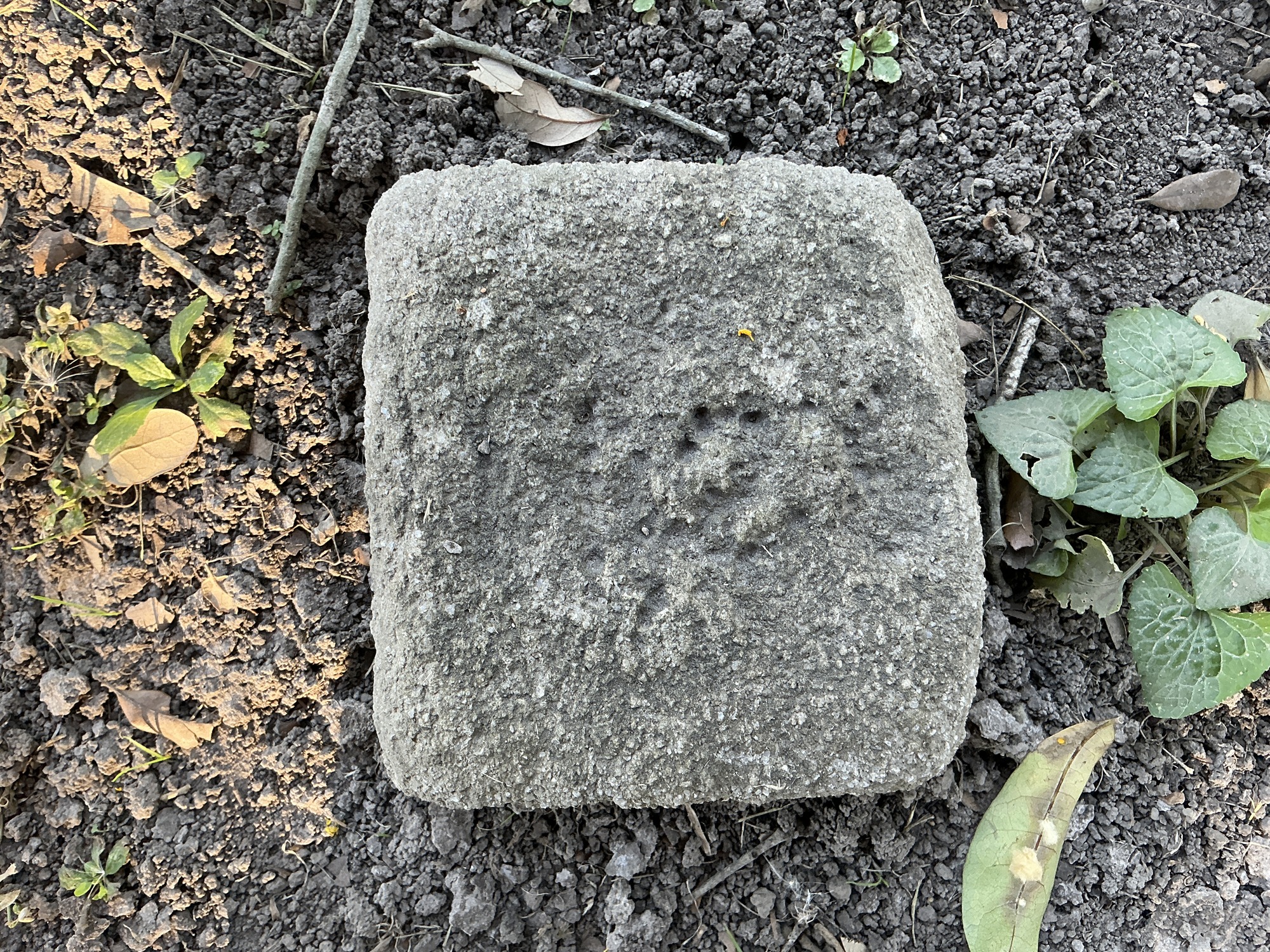 Top of flat marble marker