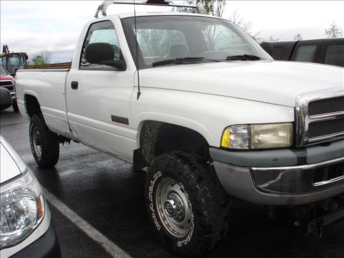 1998 Dodge 2500 4x4 pickup truck with snowplow attachment