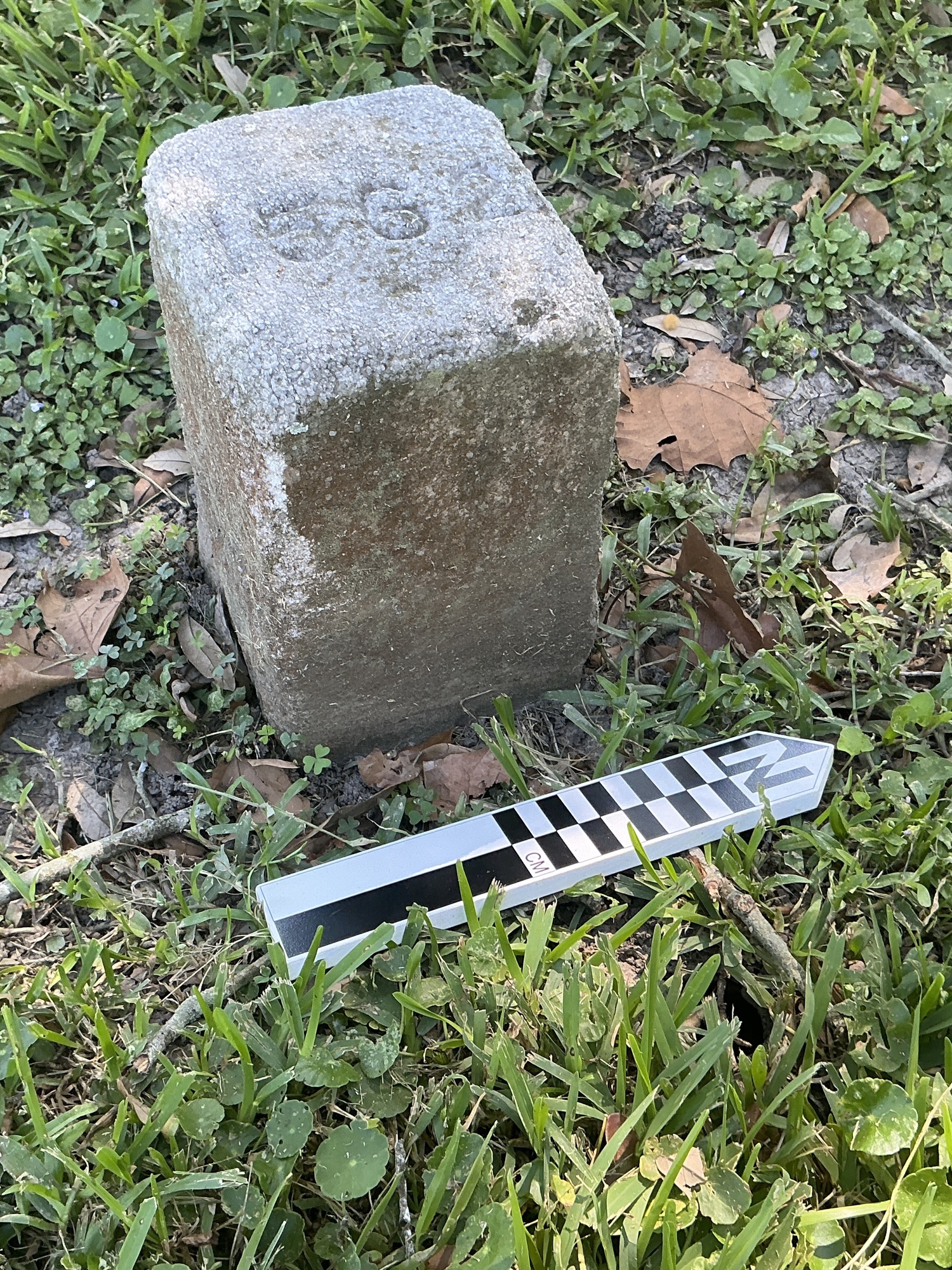 Extra image of flat marble marker