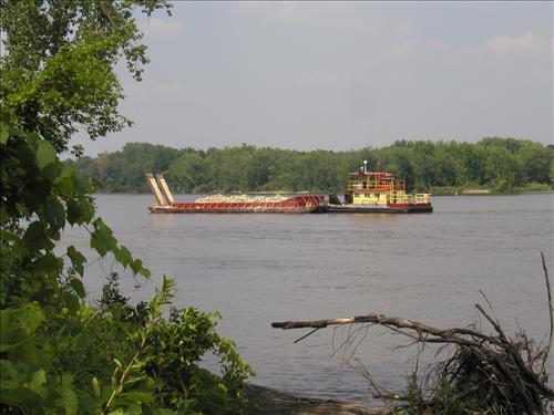 Construction of river channel closing structure in the Mississippi NRRA