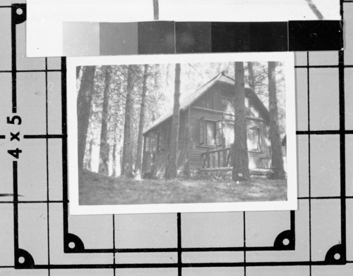 Yosemite Lodge Cabin - single wood cabin with bath and without sleeping porch. #316. Photo donated by Audrey Harris. See also Y.N.P. Co. binders - 1923.