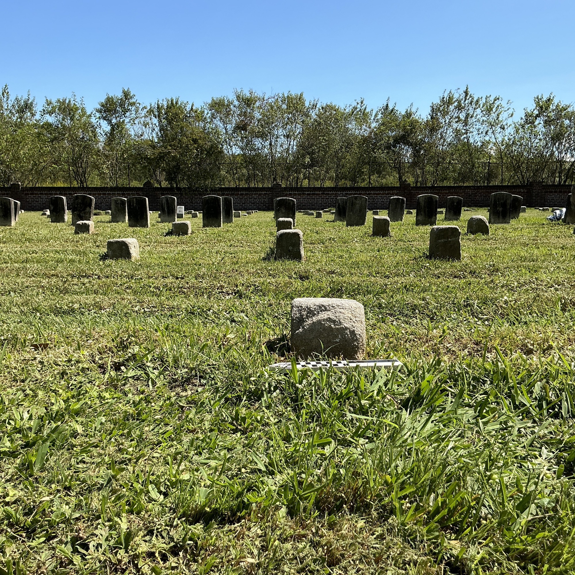 Extra image of flat marble marker
