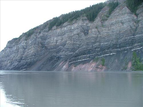 21 Yukon-Charley Rivers National Preserve Peregrine Falcon Survey July 2006