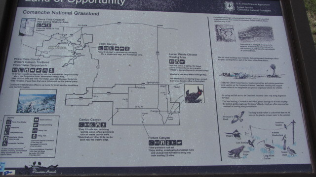 An wayside panel with illustration and text on it.