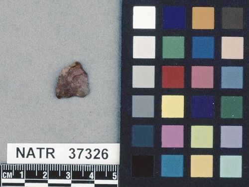 NATR   37326 -- Late Woodland / Miss Triangular Cluster projectile point