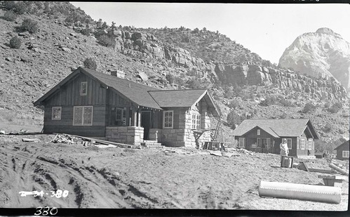 Construction, residence Building 10, Oak Creek.