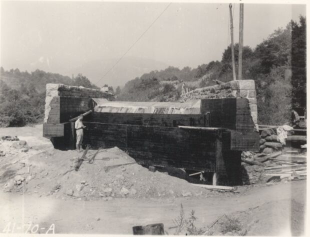 Waterproofing concrete