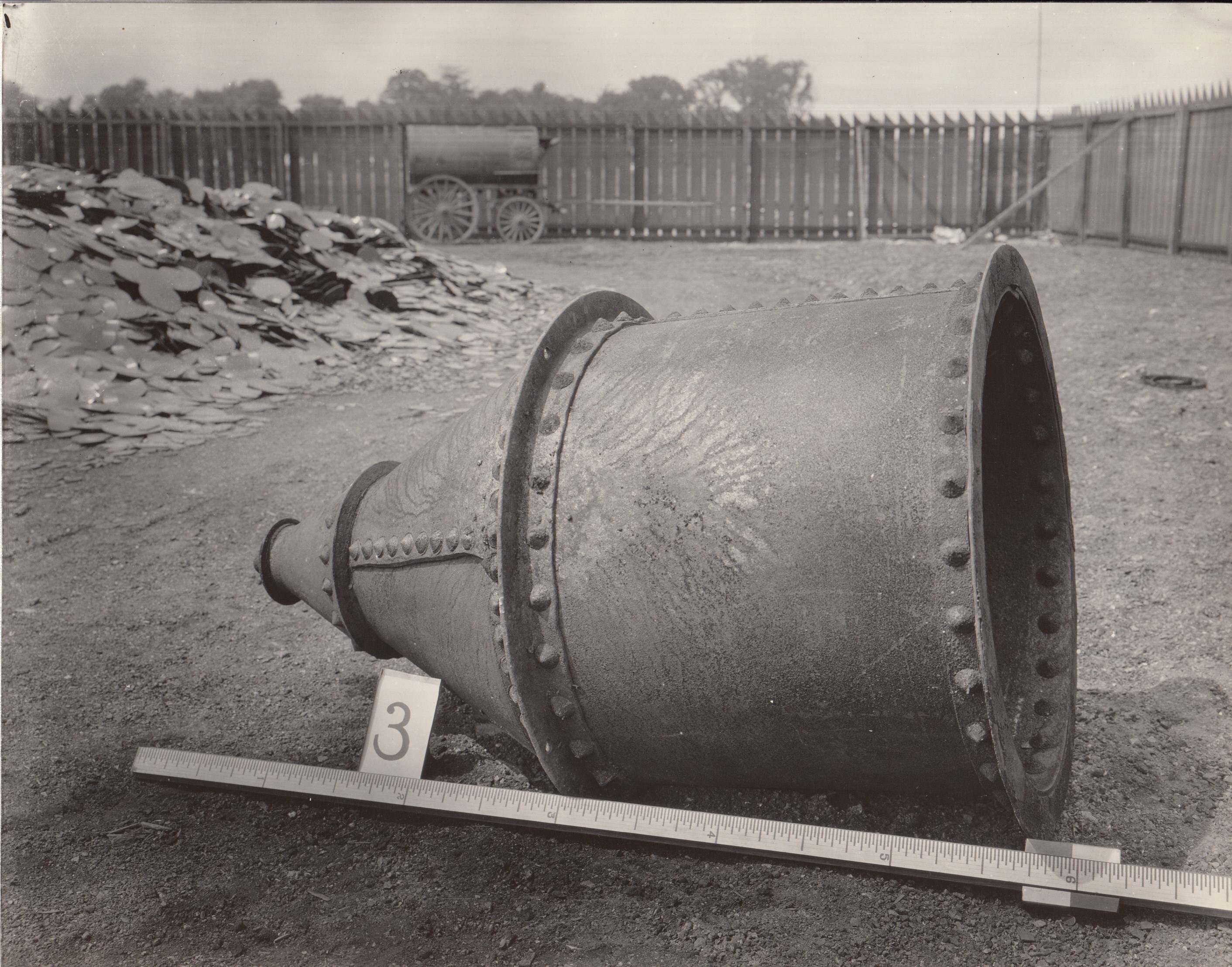 Primary Battery Division, funnel-shaped tank.