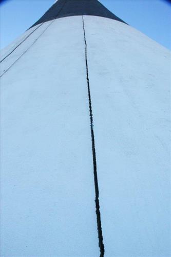 Fire Island Lighthouse exterior tower cracking