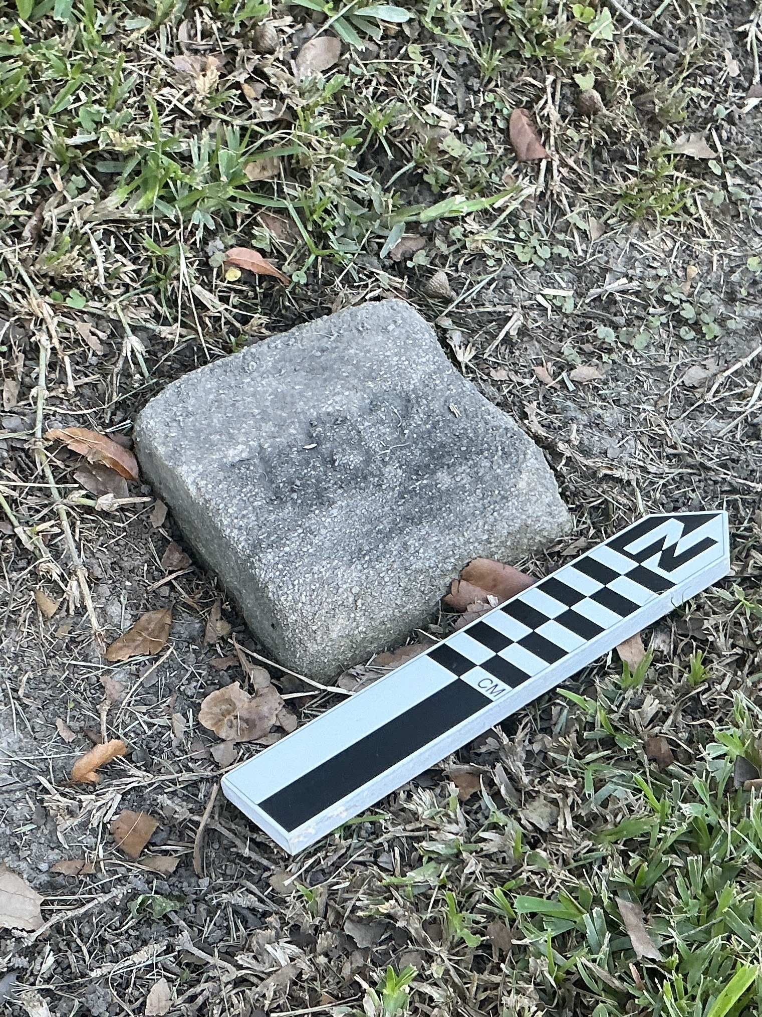 Extra image of flat marble marker