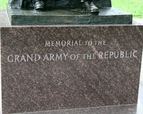 Albert Woolson Statue