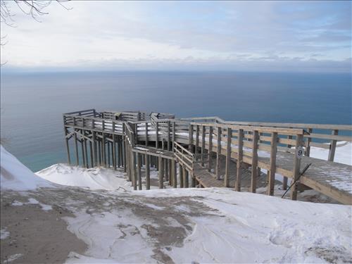 SLBE Pierce Stocking Scenic Drive - Lake Michigan Overlook Winter