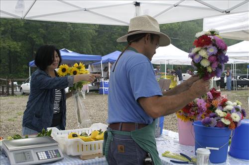 Countryside Conservancy vendors at the Countryside Farmers' Market in Peninsula, Ohio