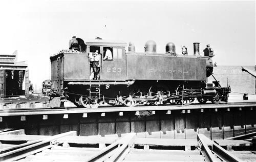 011/001.130--Central Railroad of New Jersey Railroad Locomotive [GROUP 04]